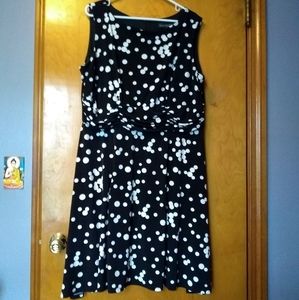 Sleeveless dress